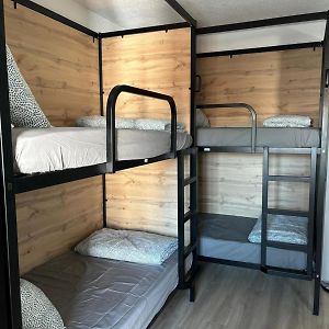Chambre Juste Pour Femmes Dortoir