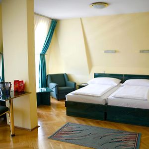 Chambre Familiale