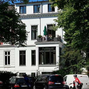 Von Deska Townhouses - White House