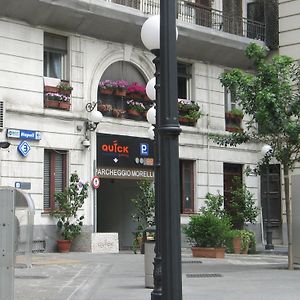 Bed Morelli 49 , Chiaia