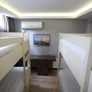 Dormitory Room Mixed