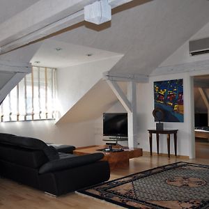 Du Russel Suite