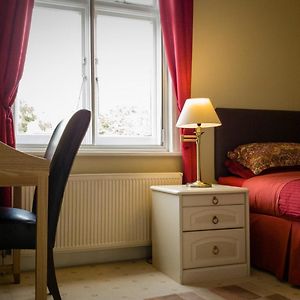 Sandfield Guest House