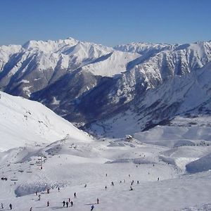 Appartement Cauterets, 2 pièces, 6 personnes - FR-1-234-238
