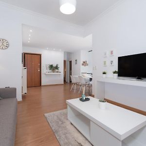 Appartement à 2 Chambres à Coucher