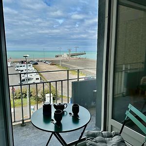 Appartement à 3 Chambres à Coucher
