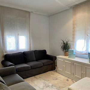 Appartement à 3 Chambres à Coucher