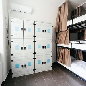 Dormitory Room Mixed