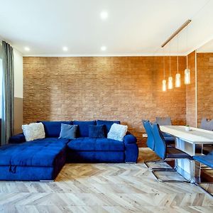 Nehru Apartment