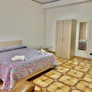 Appartement à 3 Chambres à Coucher