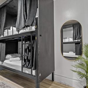 Room Mixed