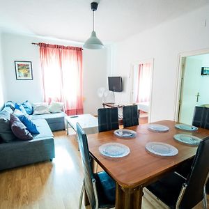 Amplio Apartamento En Chamberi By Bebalmy