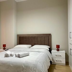 Home Inn Apartment Near City Center