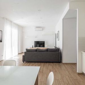 Loverhome Apartment 1