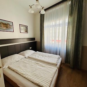 Reiner Apartment