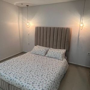 Appartement à 2 Chambres à Coucher