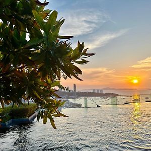 Edge Cozy Vacation Condo Infinite Sky Pool