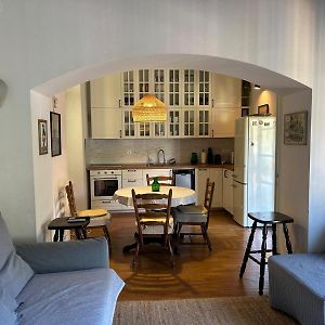 Appartement à 3 Chambres à Coucher