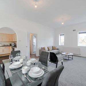 Appartement à 3 Chambres à Coucher