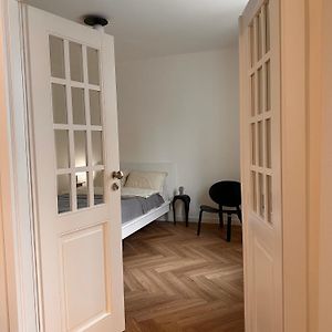 Apartament Przy Lazienkach Krolewskich