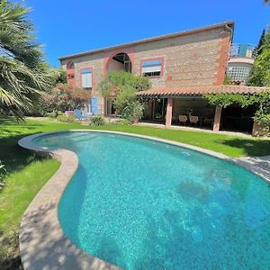 Villa à 3 Chambres à Coucher