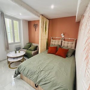 Le Charvet, Studio Cosy En Plein Coeur De Hyeres
