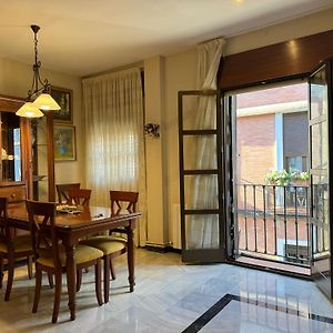 Appartement à 3 Chambres à Coucher