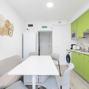 Appartement à 2 Chambres à Coucher