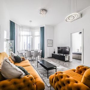 Luxury Downtown Dreams