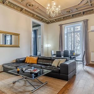 Appartement à 3 Chambres à Coucher