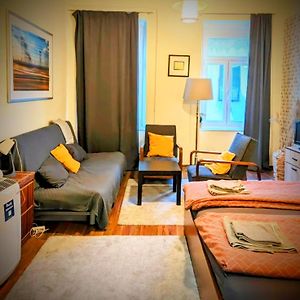 Anna'S Place