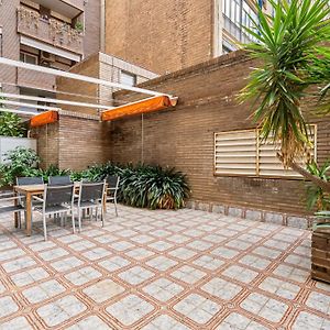 Sunlit Expansive Terrace, Ac & Outdoor Seating