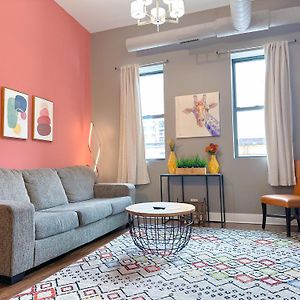 Spacious 420-Friendly 2Br Retreat Near Mccormick Place, Grant Park And Soldier Field