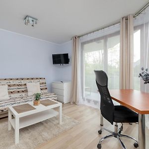 Studio Z Parkingiem I Balkonem W Krakowie By Rent Like Home