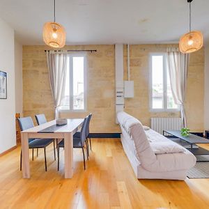 Appartement à 2 Chambres à Coucher