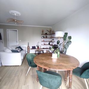 Appartement à 2 Chambres à Coucher