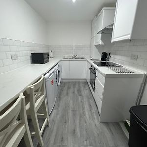 Appartement à 3 Chambres à Coucher