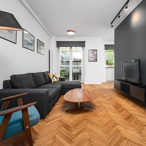 Appartement à 2 Chambres à Coucher