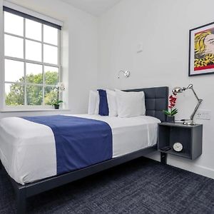 Stylish Studio In Historic Boston