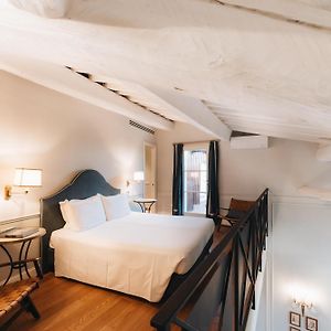 La Croce d'Oro Santa Croce Suite Apartments