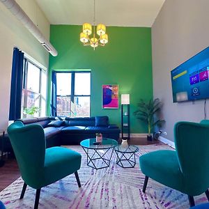 Chic & Central 3Br Oasis With Optional Parking Near Uic, Roosevelt Station & Chicago'S Top Attractions