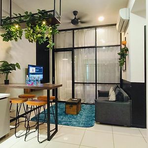 Appartement à 2 Chambres à Coucher