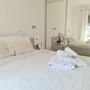 Brand New Lovely Apartment Bella