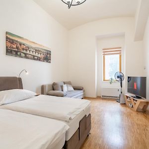Dlazdena Apartments