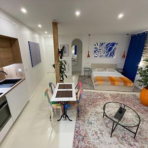 Studio 11 Bis