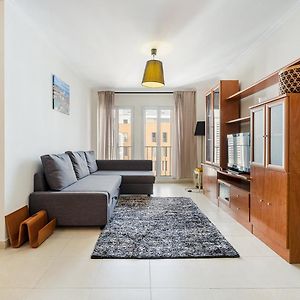 Appartement à 2 Chambres à Coucher