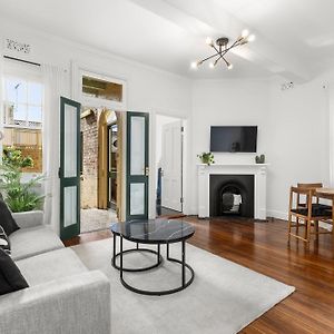Perfect 2Br Harbour View Apartment