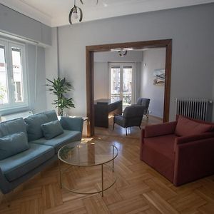 Elegant Apartment Downtown Athens II