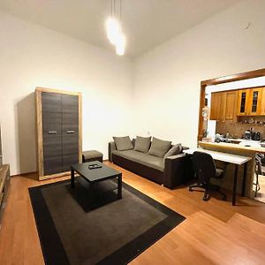 Csengery Apartment
