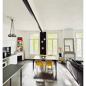 Appartement à 2 Chambres à Coucher
